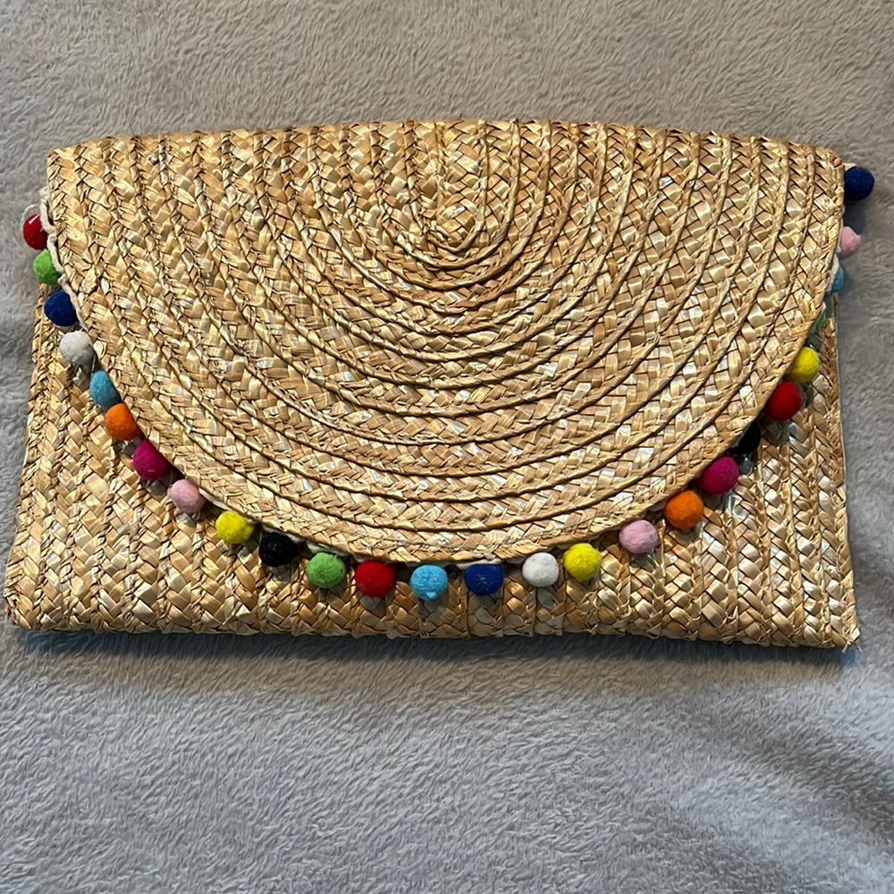 PomPom Clutch